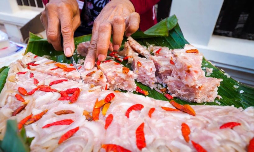 Street Food in Luang Prabang - WILD GRILLED BEE HONEY COMB! | Morning Market Lao Food Tour!