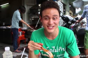 Unique Saigon Street Food - Waterfall Fried Chicken!