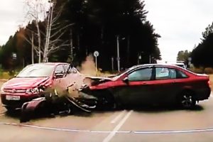 WTF MOMENTS and DRIVING FAILS CAUGHT on CAMERA #669
