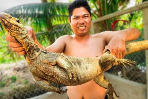 Woww!! Most Bizarre Foods in Vietnam!!! RARE Mekong Delta Food you will only find here!