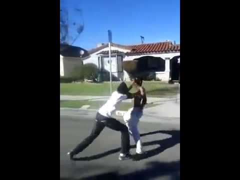 neighborhood crip hood fight in Cali LA