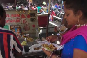 Batata Puri / Papri Chaat | Exciting Street Food in Kolkata | Indian Street Food Loves You