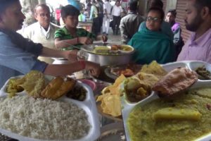 Bengalis Favorite Dish in Office Lunch Time |Rice |Khichdi |Veg Curry | Fish |Street Food Loves You