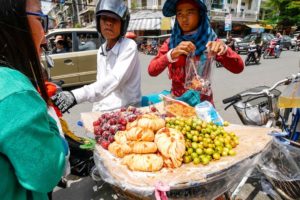 Cambodia Street Food - Authentic KHMER CURRY FEAST and Vietnamese Pho in Phnom Penh!