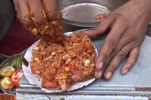 Chatpata Bread Toast @ 20 rs & Masala Muri @ 20 rs | Street Food Kolkata Borobazar