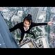 Chinese Rooftopper Falling to his death (actual footage)