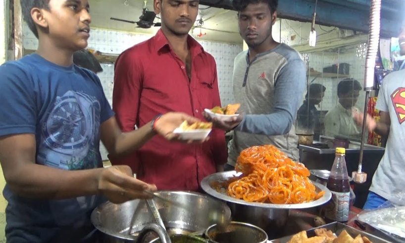 Delicious Food (Samosa - Masala Puri - Jalebi) - Street Food Chennai