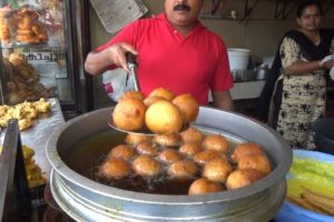 Kerala Snacks ( Kela Bhaji /Bonda /Dal Pakoda ) All Starts @ 10 rs Each | South Indian Street Food