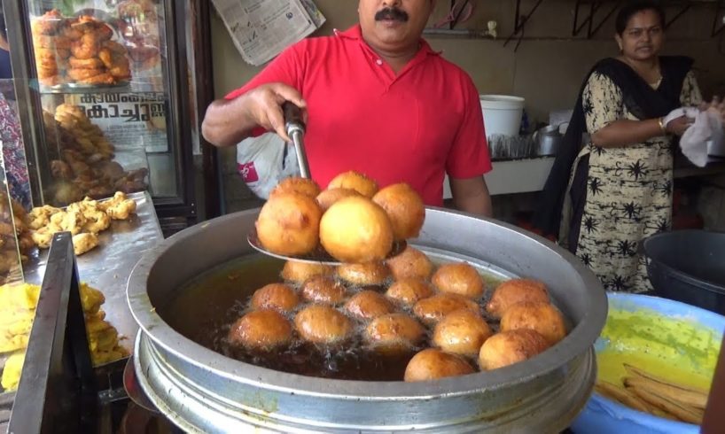 Kerala Snacks ( Kela Bhaji /Bonda /Dal Pakoda ) All Starts @ 10 rs Each | South Indian Street Food