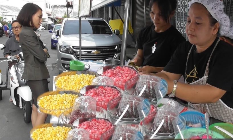 Ladies Selling Healthy Thai Street Food | Street Food Loves You