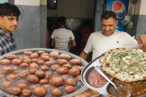 RK Amritsari Kulcha @ 40 rs & Tawa Parantha @ 35 rs | Breakfast Lunch - Dinner