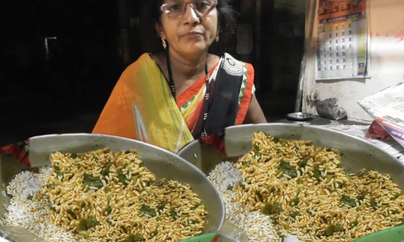 She is Hard Working - God Bless You - Mahalaxmi Chivda Bhandar - Street Food India