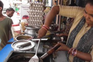 Start Your Day With Maggi Noodles & Bread Omelette | Street Food Delhi