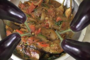 Tasty Food at Home | Brinjal (Eggplant) Garlic Curry | Easy Step by Step Method