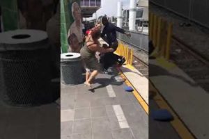 **WARNING** HOOD FIGHT!! CRAZY HOOD ALTERCATION AT TRAIN STATION IN CALI