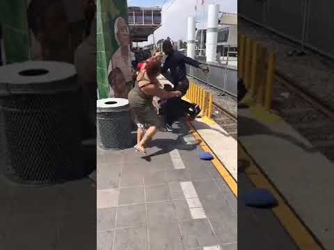 **WARNING** HOOD FIGHT!! CRAZY HOOD ALTERCATION AT TRAIN STATION IN CALI