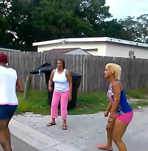 Burglife hood fight pt2 momz dnt play