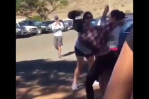 Hood fights (Girl fight) New) Girl is Not Backing Down Let’s Fight 2018