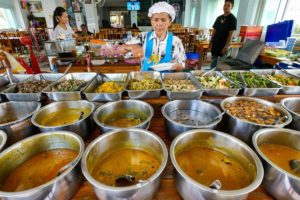 Thai Curry Paradise: 75+ Dishes You Can Choose - Unbelievable Southern Thailand Food!