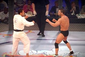 UFC 5 Free Fight: Ken Shamrock vs Royce Gracie (1995)