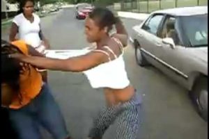 hood fights: un -B-Weave-able