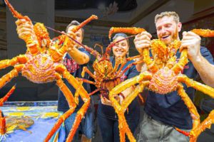 BIGGEST CRABS in the WORLD!!! $3400 MONSTER Chinese Seafood FEAST in China!