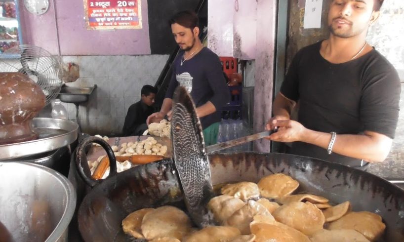 Cheap & Best Lucknow Breakfast | 2 Puri @ 10 rs Only | Street Food Lucknow India