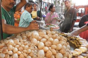 Enjoy Crispy Varanasi Panipuri 5 Piece @ 10 rs | Street Food Loves You