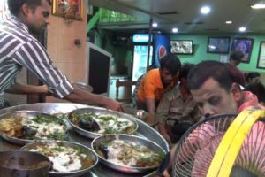 Kashi Chat Bhandar | Famous Spicy Snacks in Varanasi | Indian Street Food