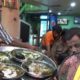 Kashi Chat Bhandar | Famous Spicy Snacks in Varanasi | Indian Street Food
