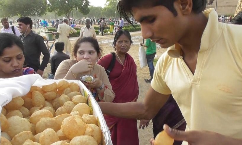 6 Piece @ 20 rs ( $ 0.28 ) | Panipuri Beside India Gate New Delhi | Street Food India