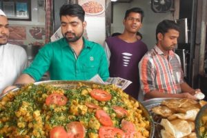 Cheap Breakfast Time in Indian Street | 5 Piece Puri @ 25 rs | Street Food Mumbai