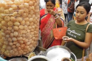 Costly Panipuri In Kolkata Street | 4 Piece @ 10 rs | Indian Best Street Food
