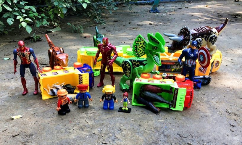 Dinosaur Attack on Transport Trucks Animal Fight Rescued by Captain of America Iron Man Toys Beat