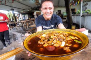 Extreme Chinese Street Food - GIANT 4.5 Kg. ROOSTER In BOWL in Chengdu, China! (Part 2)