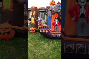 Halloween - Cutest puppy ever scared of haunted pirate ship - Sean Dailey