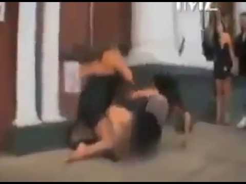 Hood Fights - Bitches Fight -  Fast & Furious - Real Crazy Fights
