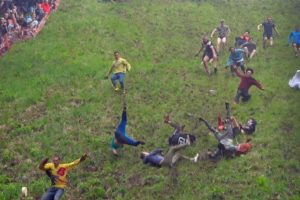 Injuries after 2018 cheese rolling event: Extended version