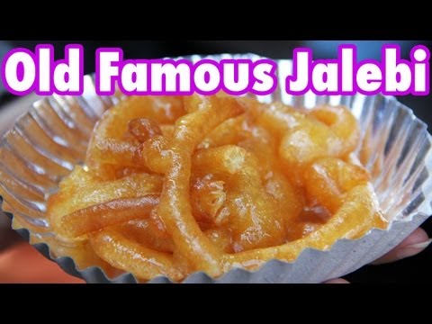 Old Famous Jalebi Wala - Indian donuts dripping with sweet syrup!