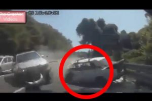 DEADLY Brutal Car Crash Compilation , Deadly Crashes , Fatal Accidents 2017  | THE CRASHES VIDEOS