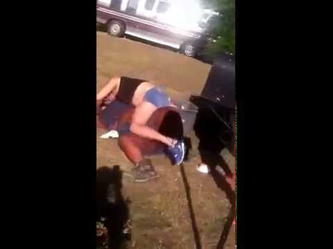 Hood fight on the block big girl no panties on ass out New 2014 , GreatTV - GreatVideo