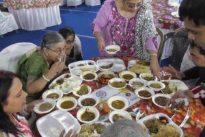 Kolkata Indian People Enjoying Food at Ahare Bangla Food Festival 2017 | Varieties Food Stall Part 2