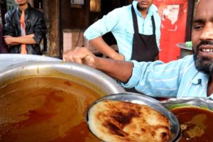 Raheem Hotel Lucknow - Mutton Nihari with Sheermal Paratha - Tasty Combination