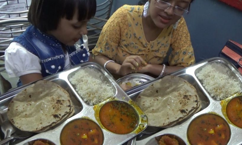 Cheap & Best Dinner - Punjabi Mini Thali Only 70 rs -4 Roti Rice with Dal Fry Sahi Paneer & Salad