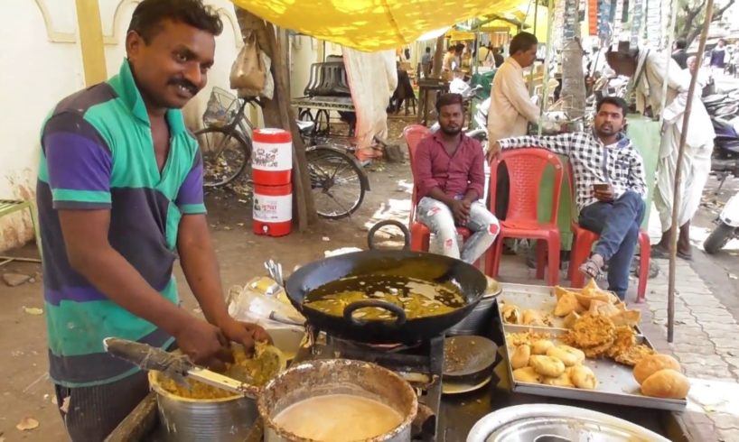 Happy Seller in Yatavmal Maharashtra Street - Best Breakfast - Moong Dal Vada @ 10 rs Plate