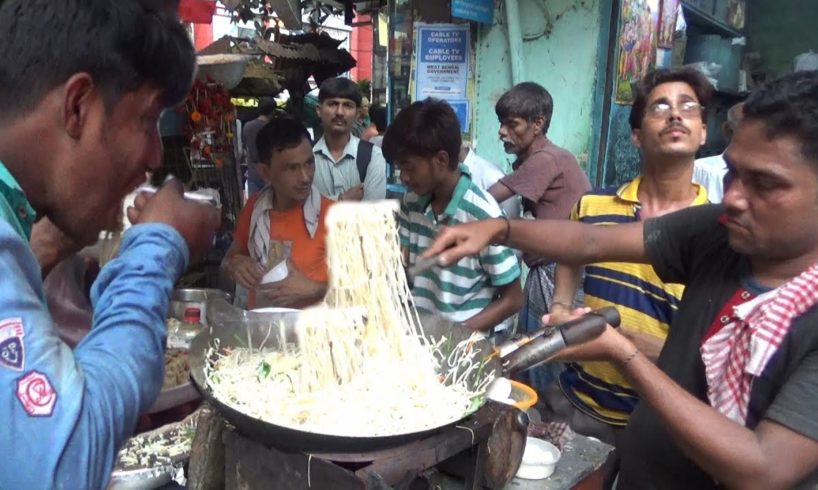 Independent Hard Worker - Noodles with Chili Chicken - Best Place to Eat - Kolkata Street Food