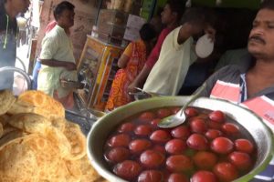 It's a Breakfast Time in West Bengal Village Street - Dal Puri with Curry @ 5 rs each