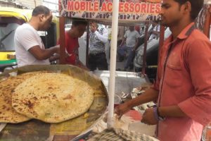 Young Hard Worker - World Cheapest Aloo Paratha @ 10 rs Only - Delhi Street Food
