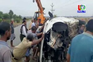 04 01 2020  UTv News Dangerous Car Accident 5 Death & 1 Injured At NH 16 Near Manjusha AP