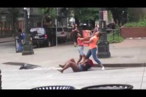 Black Girls Street Fighting In Downtown Seattle, WA